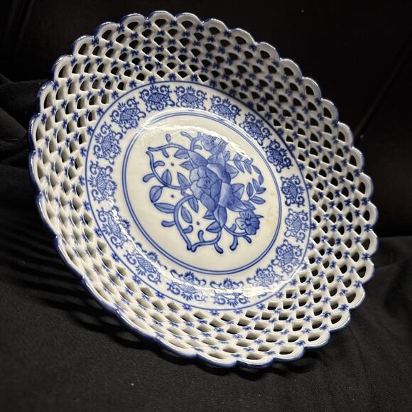 Blue And White Lace Bowl 10 Inches Diameter Centerpiece Statement piece - Picture 14 of 16